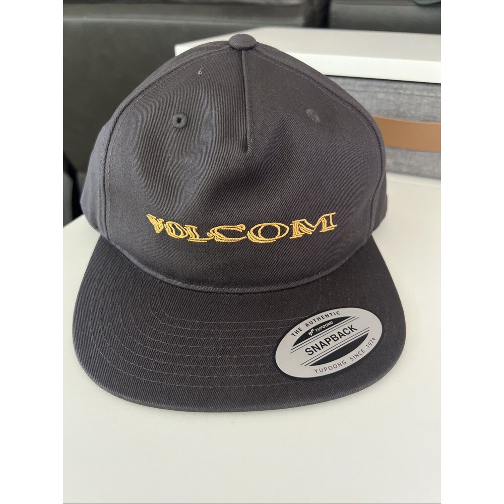 VOLCOM Volbaige Snapback Hat Men's Black Adjustable Cap Embroidered